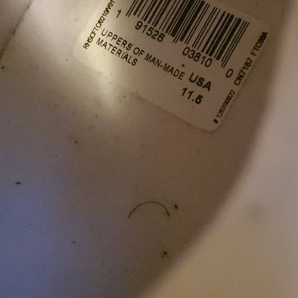 Men Reebok Classic - Picture 2 of 3